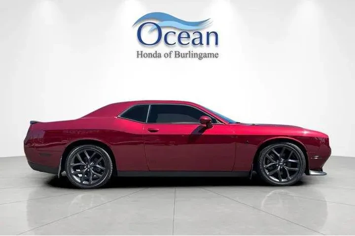 $31991 : Dodge Challenger 2023 GT 2dr image 3
