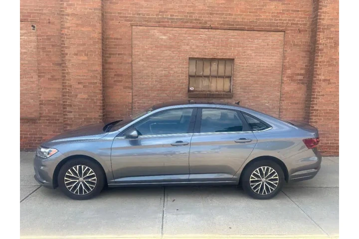 $11500 : 2019 Jetta R-Line image 3