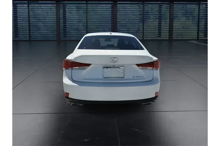 $19988 : Lexus IS 200t 2017 4dr Sedan image 7