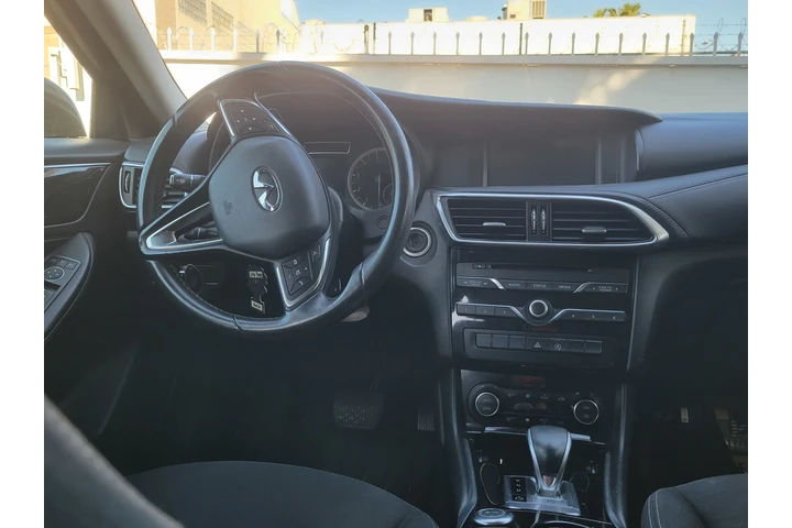 $11500 : 2017 INFINITY QX30 SPORT image 4