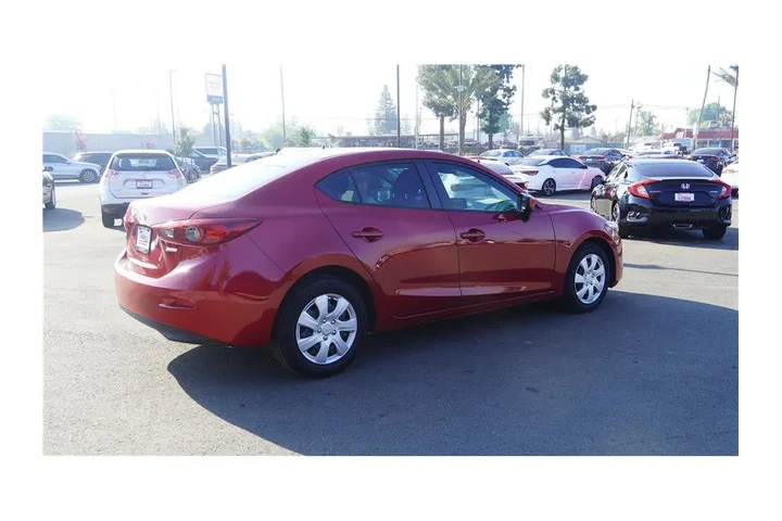 $15984 : 2018 3 4-Door Sport image 6