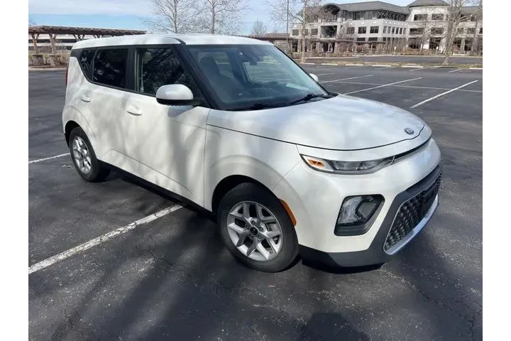 $15987 : Kia Soul 2020 S 4dr Crossove image 4