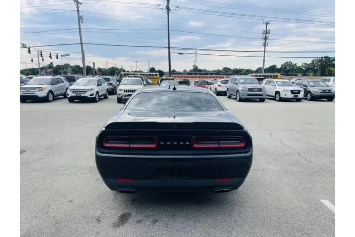 $12450 : 2018 Challenger SXT image 6