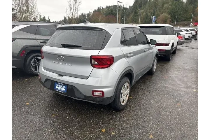 $17007 : Hyundai VENUE 2022 SE 4dr Cr image 8