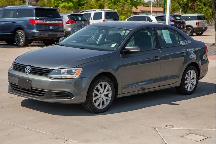 2012 Jetta 2.5L SE image 10