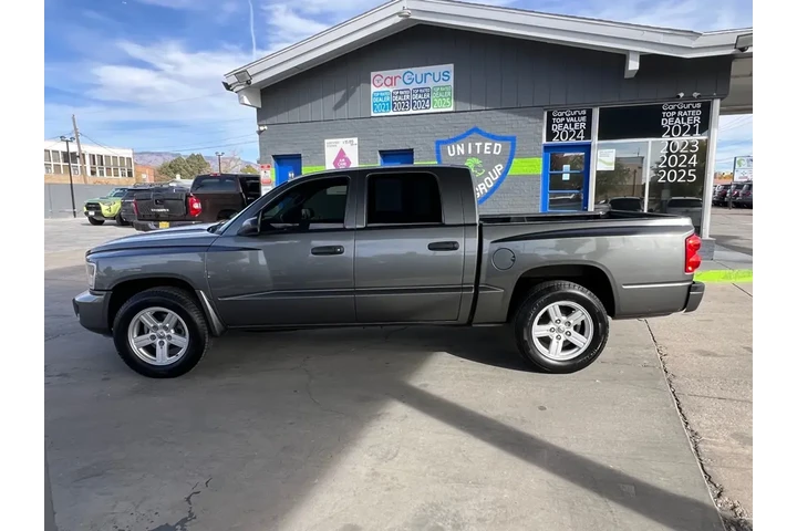 2011 Dakota SXT Crew Cab 2WD image 8