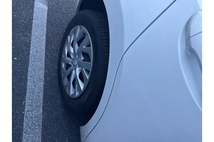 $16492 : Toyota Corolla 2019 LE 4dr S image 6