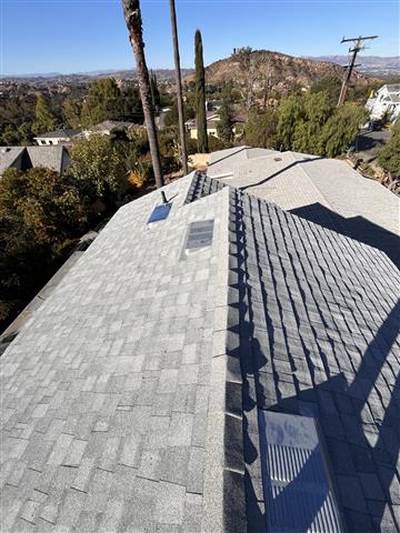 Alberto Martínez roofing image 5