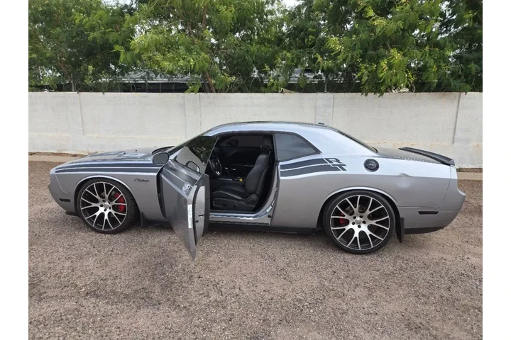 $12950 : 2011 Challenger R/T Classic image 9