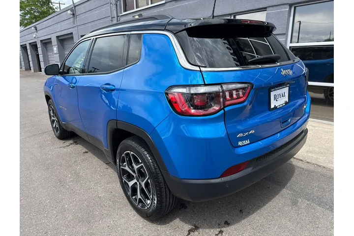 $24995 : 2025 Compass Limited 4x4 image 5
