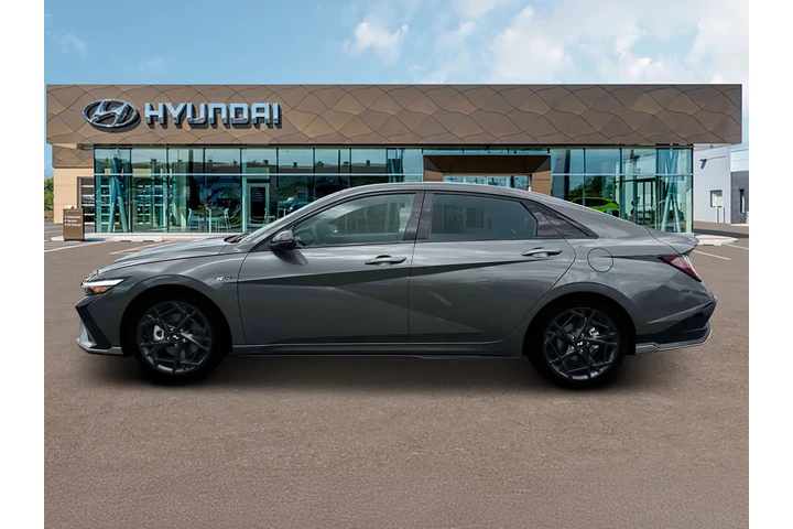 $24987 : Hyundai ELANTRA 2024 N Line image 3