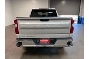 $32933 : Chevrolet Silverado 1500 202 thumbnail