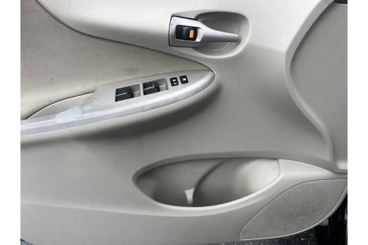 $7500 : 2010 Corolla LE image 10