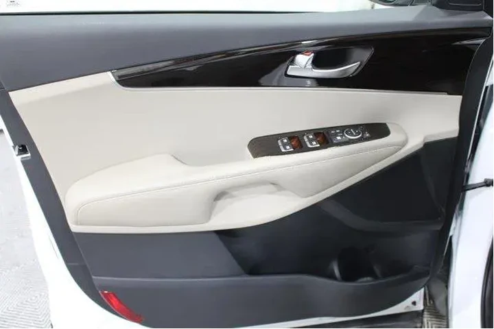 $20982 : Kia Sorento 2019 AWD EX V6 4 image 6