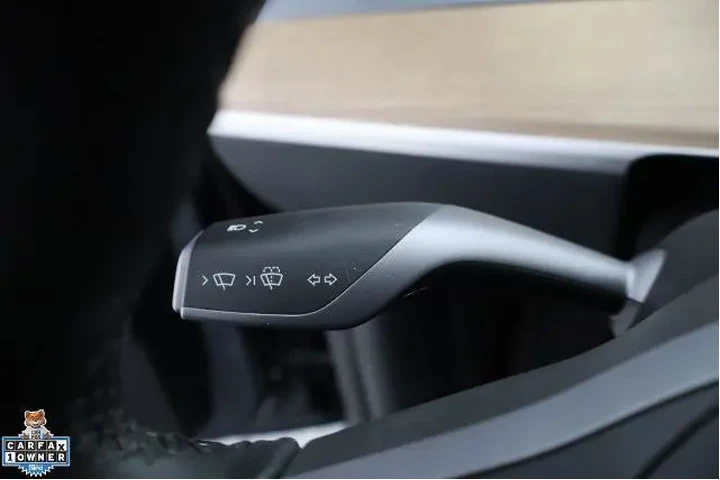 $31795 : Tesla Model Y 2023 4dr Cross image 7