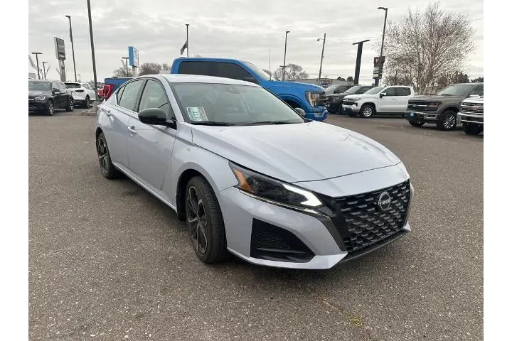 $29999 : Nissan Altima 2024 AWD 2.5 S image 2