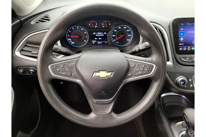 $17998 : Chevrolet Malibu 2022 LT 4dr image 10