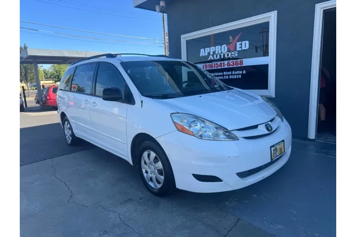 $3998 : 2006 Sienna CE 7 Passenger image 2