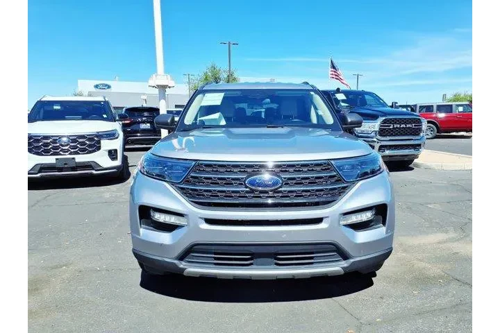 $25842 : Ford Explorer 2022 XLT 4dr S image 2