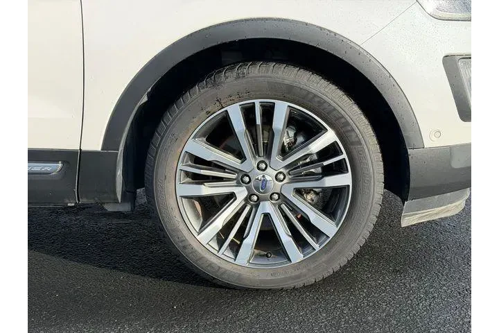 $17900 : Ford Explorer 2017 AWD Plati image 10