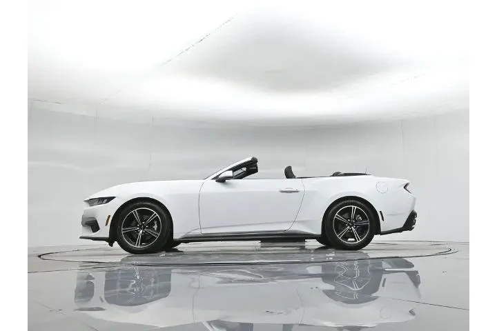 $24600 : Ford Mustang 2024 EcoBoost 2 image 8