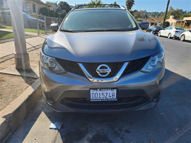 $10500 : Nissan rogue sport image 3