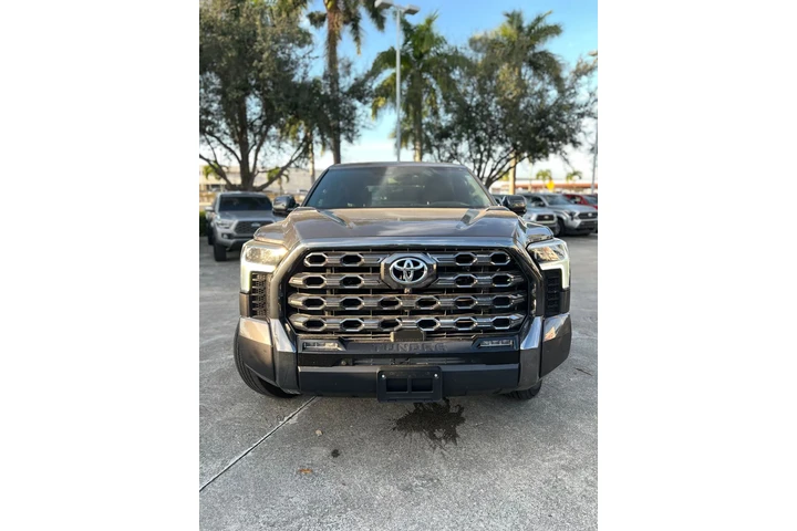 $52000 : TUNDRA HYBRID PLATINUM 4X4 image 5