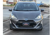 $11988 : 2015 Prius c Two thumbnail