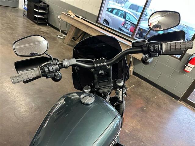 $11985 : 2020 Harley-Davidson SOFTAIL image 7