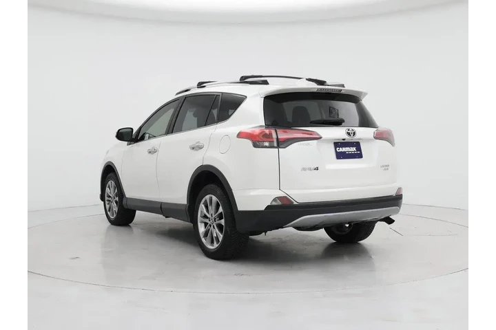 $24998 : Toyota RAV4 2018 AWD Limited image 2