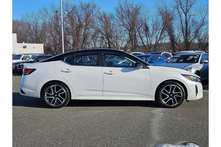 $21711 : Nissan Sentra 2025 SR 4dr Se image 7