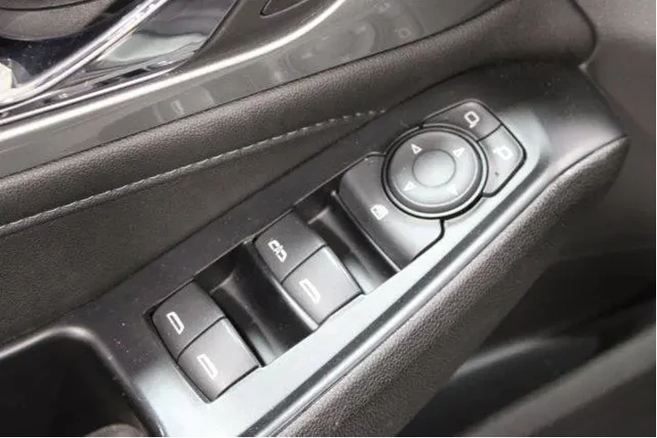 $31982 : Chevrolet Traverse 2022 LT C image 7