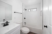 $3500 : CASA DE 3 Dormitorios y 2 Bano thumbnail