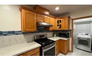 $1575 : Norwalk - Listo thumbnail