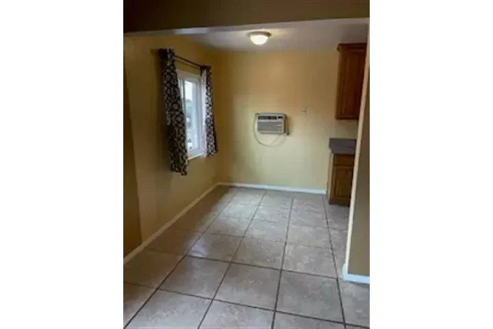 $2200 : LYNWOOD RENTO APTO. image 3