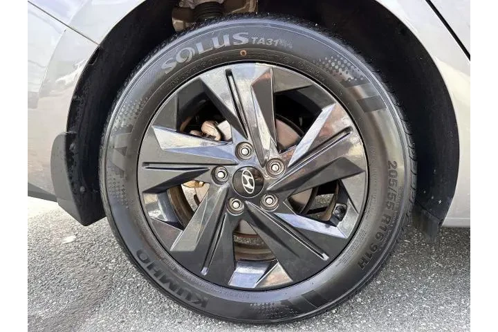 $18999 : Hyundai ELANTRA 2023 SEL 4dr image 6