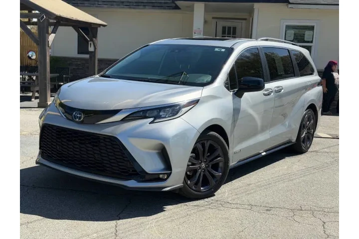 $24900 : 2021 Sienna XSE 7-Passenger image 3