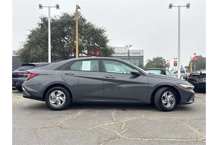 $18990 : Hyundai ELANTRA 2025 SE 4dr image 3