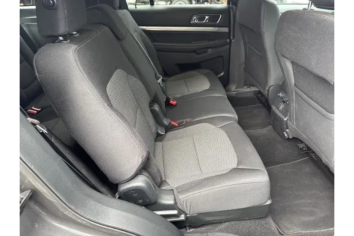 $20795 : Ford Explorer 2019 AWD XLT 4 image 6