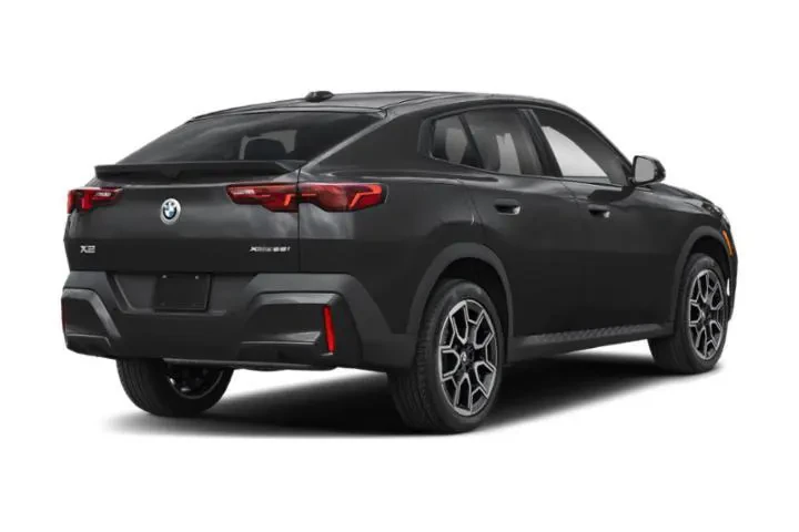 $34799 : BMW X2 2024 AWD xDrive28i 4d image 3