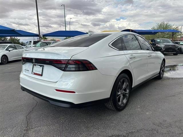 $29995 : Pre-Owned 2023 Accord EX Seda image 6