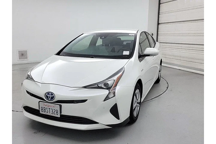 $22998 : Toyota Prius 2017 Three 4dr image 3