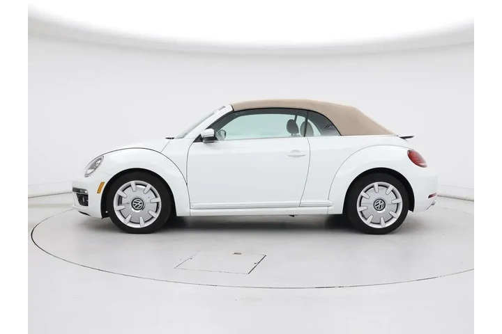 $29998 : Volkswagen Beetle Convertibl image 3