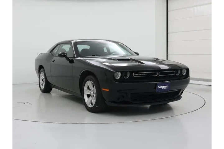 $23998 : Dodge Challenger 2023 SXT 2d image 1