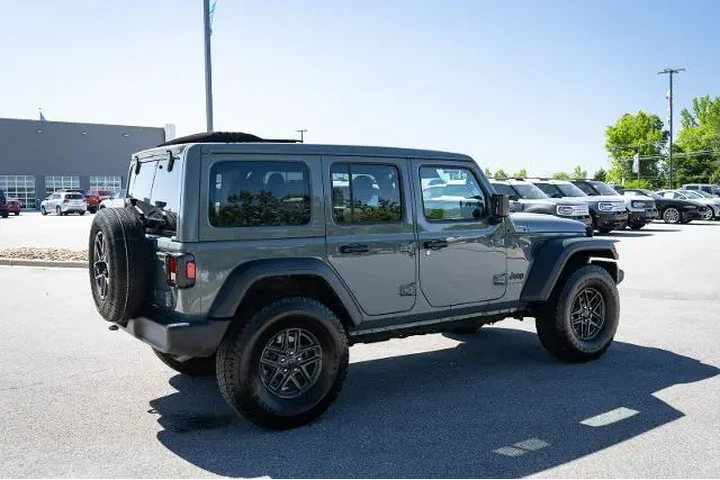 $36988 : Jeep Wrangler 2024 4x4 Sport image 10