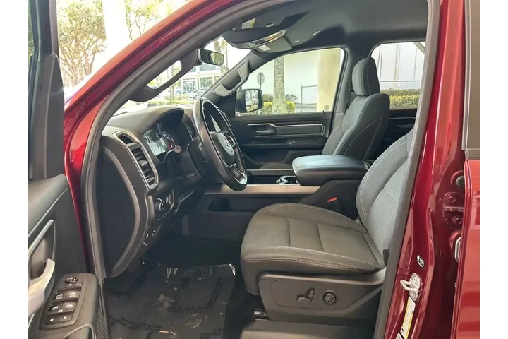 $23377 : Ram 1500 2021 4x2 Big Horn 4 image 5