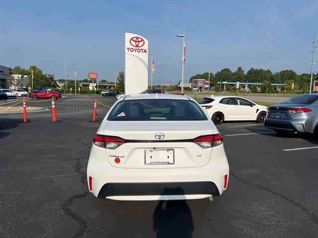 $19490 : PRE-OWNED 2022 TOYOTA COROLLA image 6