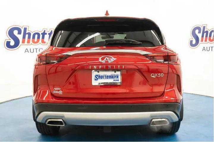 $35394 : INFINITI QX50 2023 AWD Autog image 6