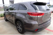 2018 Highlander thumbnail