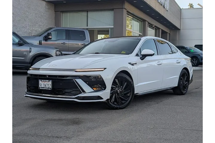 $26798 : Hyundai SONATA Hybrid 2024 L image 2